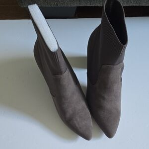 Elegant Brown Women's Ankle Boots